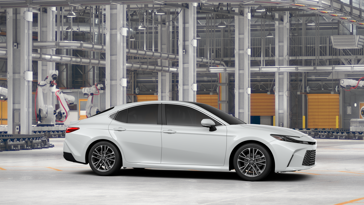 New 2026 Wind Chill Pearl <sup>1</sup> Toyota  XLE AWD image 15