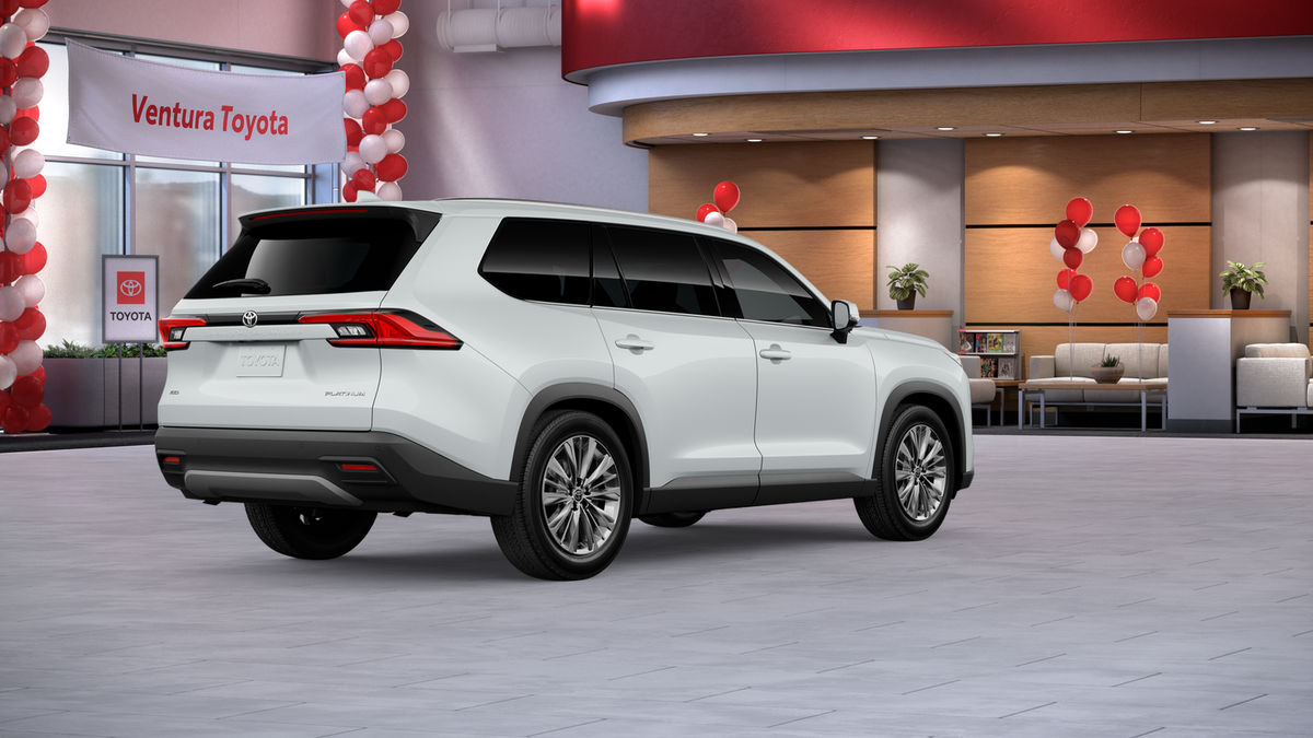New 2026 Wind Chill Pearl <sup>1</sup> Toyota  Platinum image 12