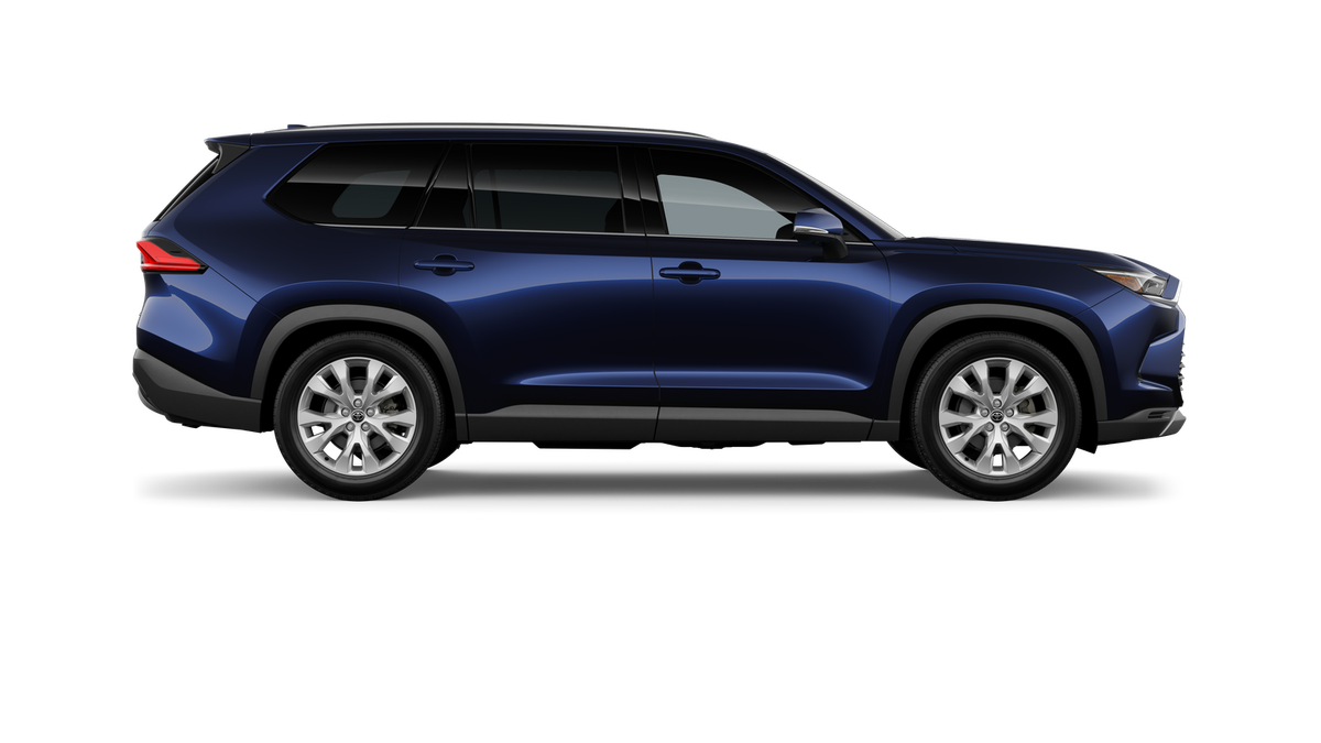 2026 Toyota Highlander Hybrid Limited photo 4