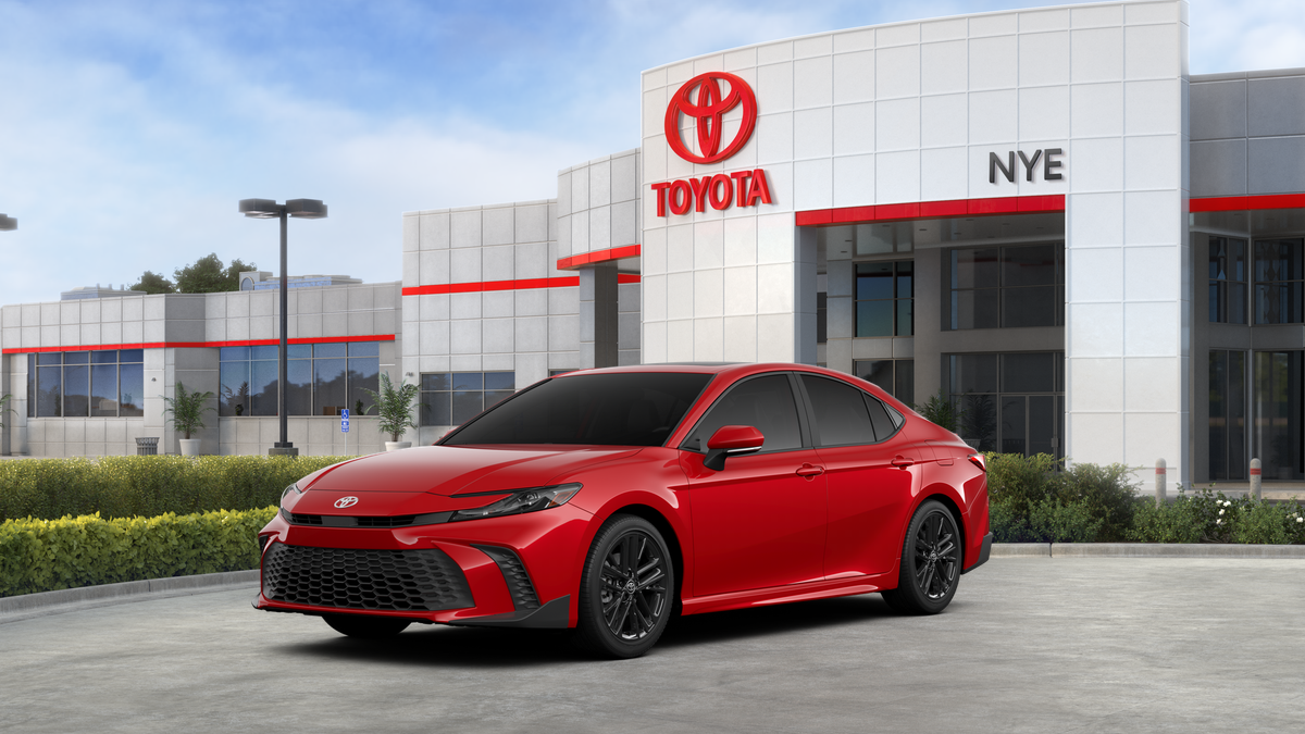 2026 Toyota Camry  SE AWD