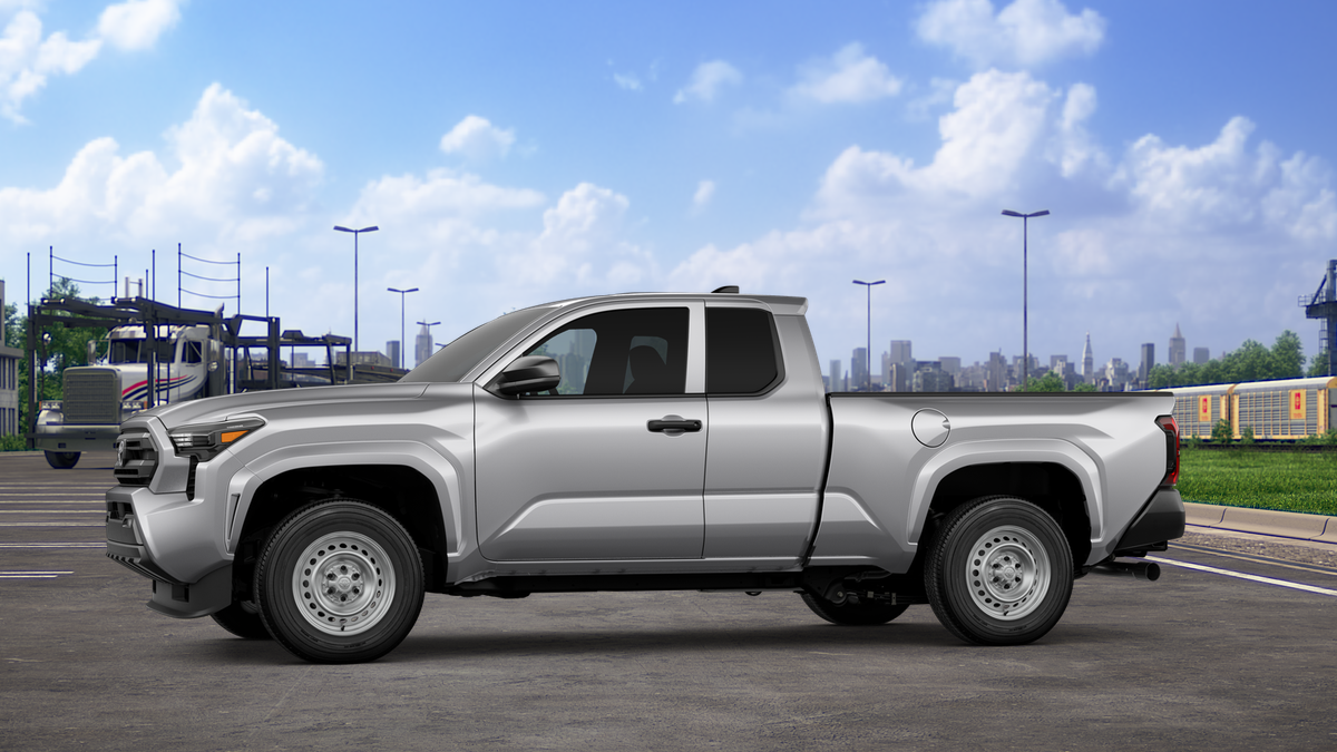 2025 Toyota Tacoma SR XtraCab photo 3