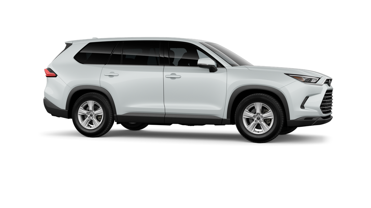 New 2026 Wind Chill Pearl <sup>1</sup> Toyota  LE image 15