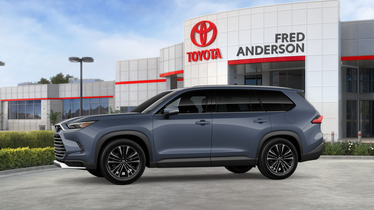 New 2026 Toyota Grand Highlander Hybrid SUV