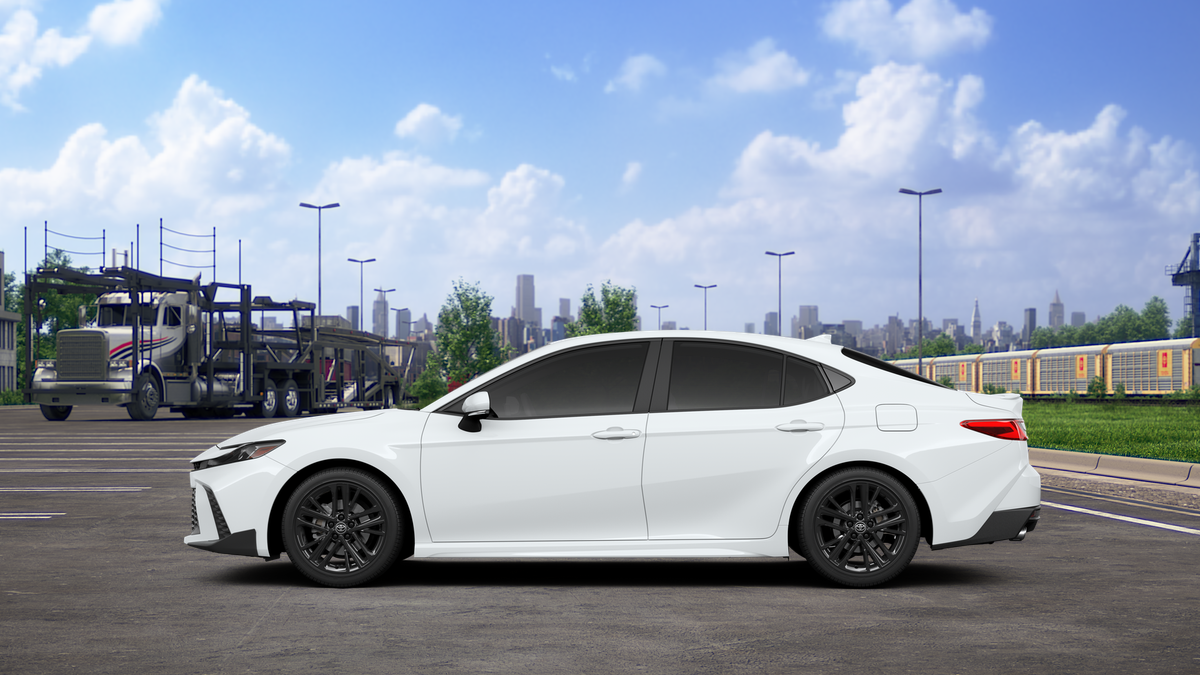 2026 Toyota Camry SE photo 3