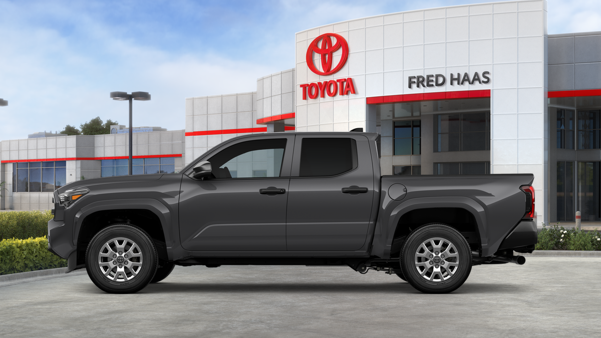2025 Toyota Tacoma SR Double Cab photo 5