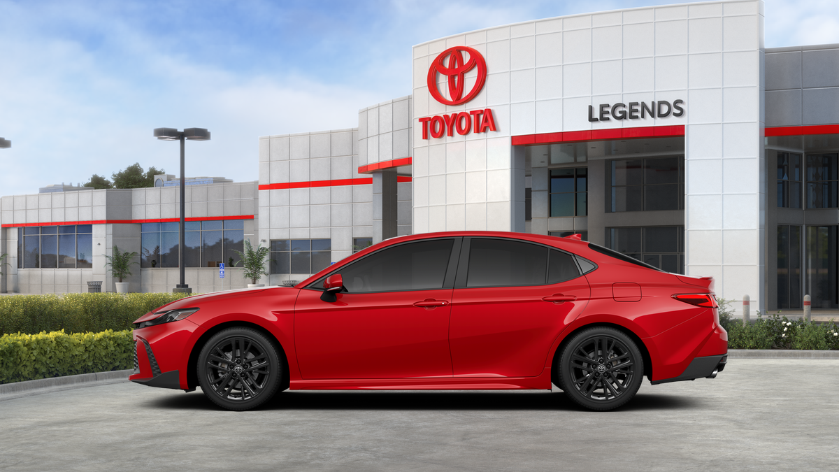 2025 Toyota Camry SE photo 5