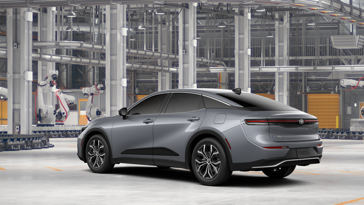 2026 Toyota Crown XLE photo 6