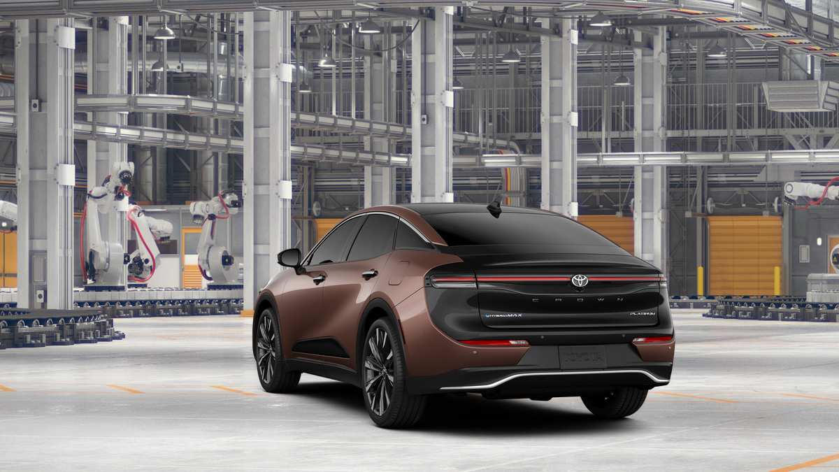トヨタ08675-0BF34(d)2026年1月更新済　2026年8月迄更新可 New Bronze Age with Black bi-tone [extra cost color] 2026 Toyota