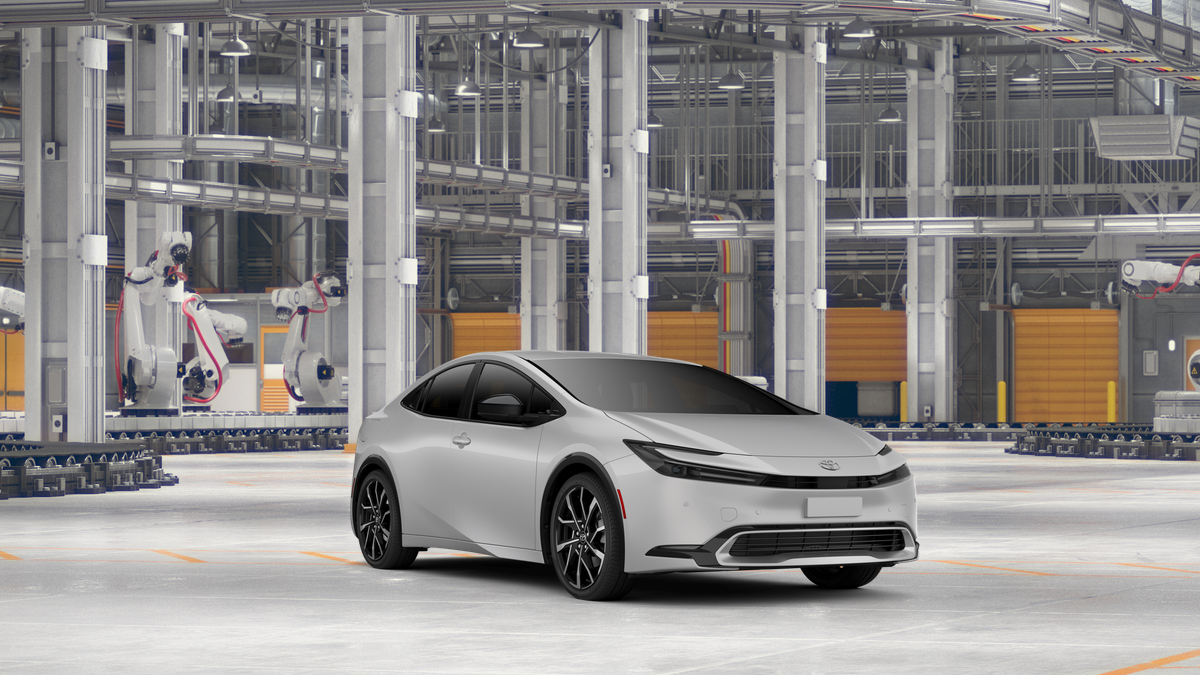 2026 Toyota Prius Plug-in Hybrid XSE photo 17