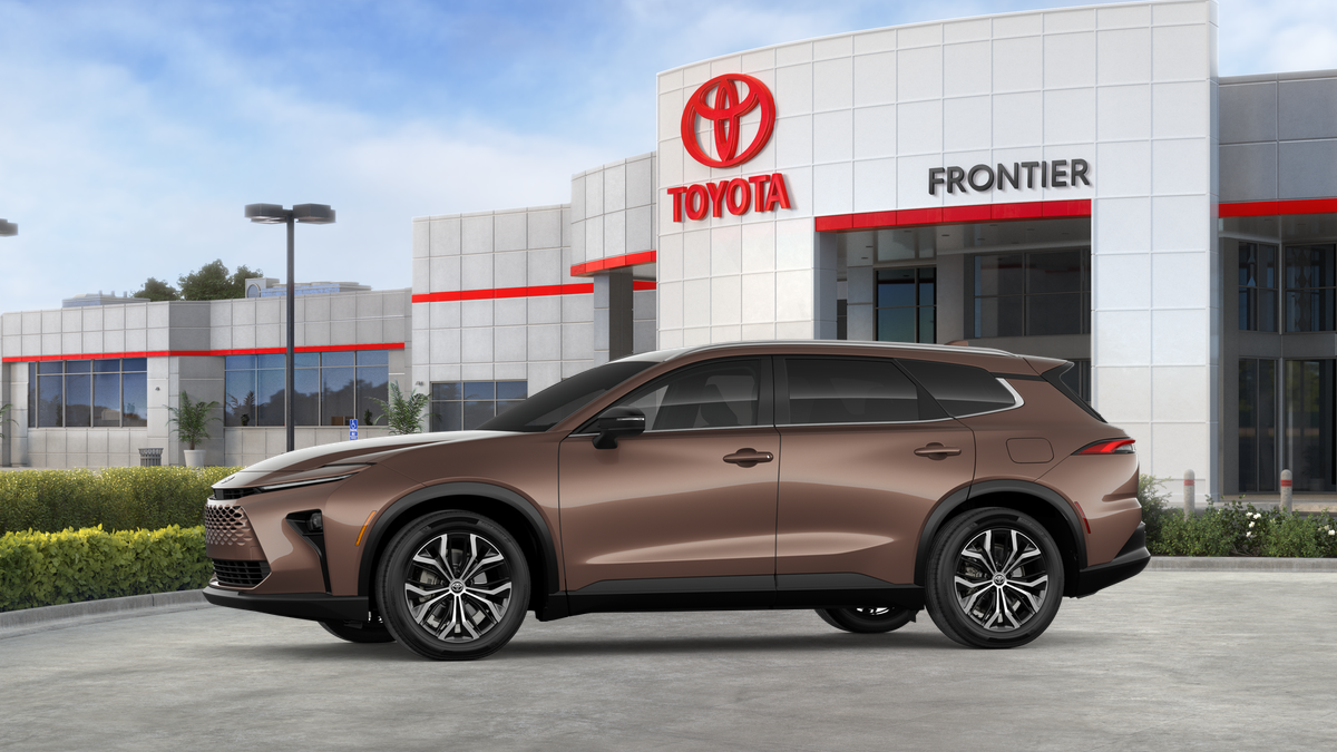Toyota Crown Signia XLE 2.5L 4-Cyl. Hybrid Engine All-Wheel Drive [2]
