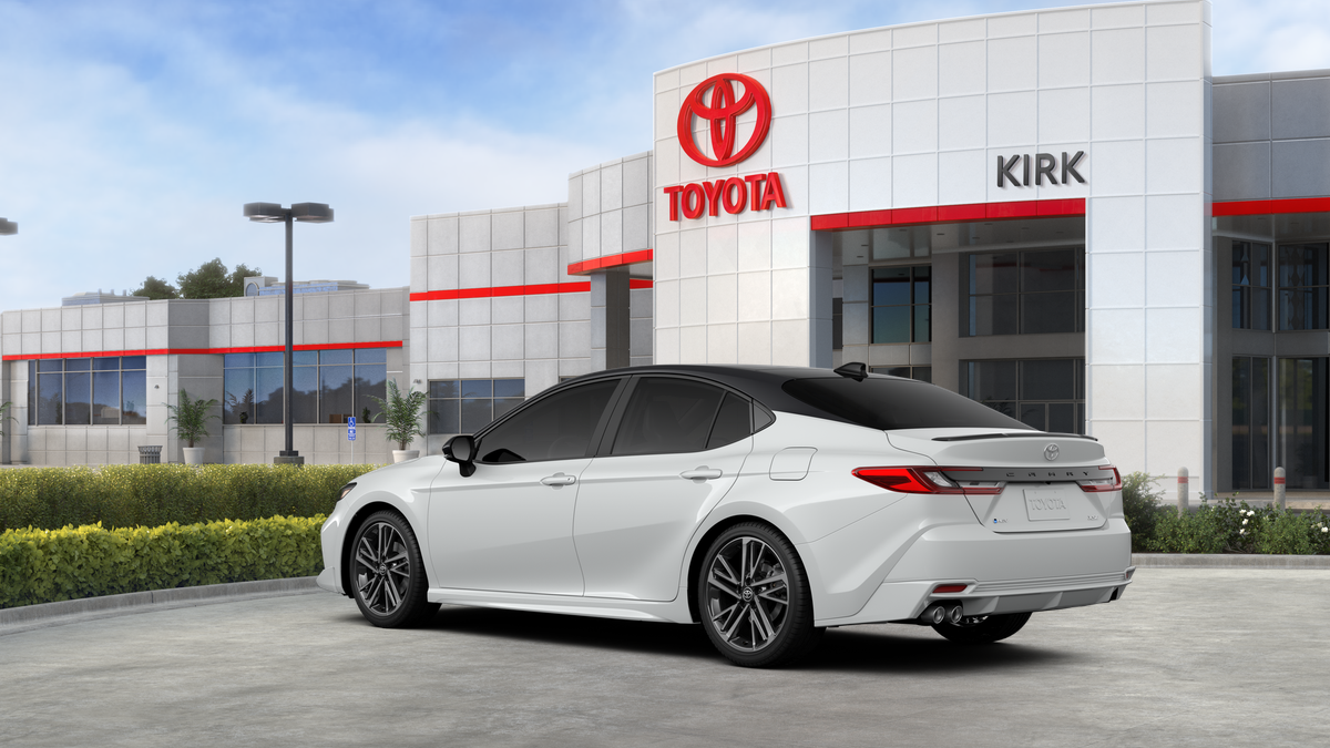 New 2026 Wind Chill Pearl with Midnight Black Metallic roof <sup>1</sup> Toyota  XSE image 16