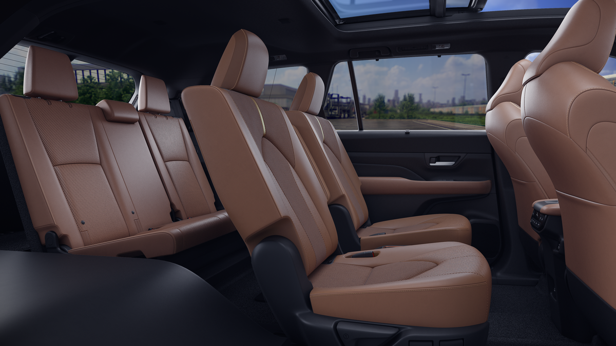 2026 Toyota Highlander Hybrid Platinum photo 20