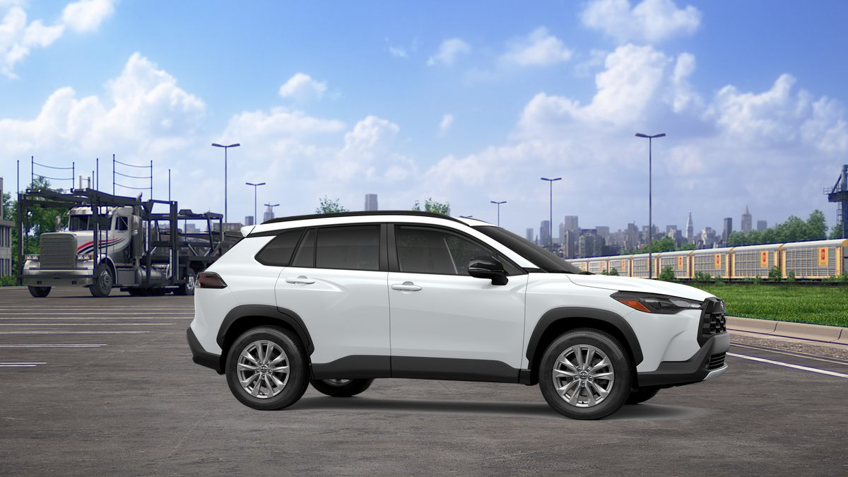 2026 Toyota Corolla Cross LE photo 14
