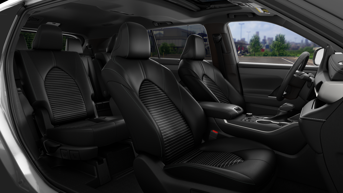 2025 Toyota Highlander XSE photo 20