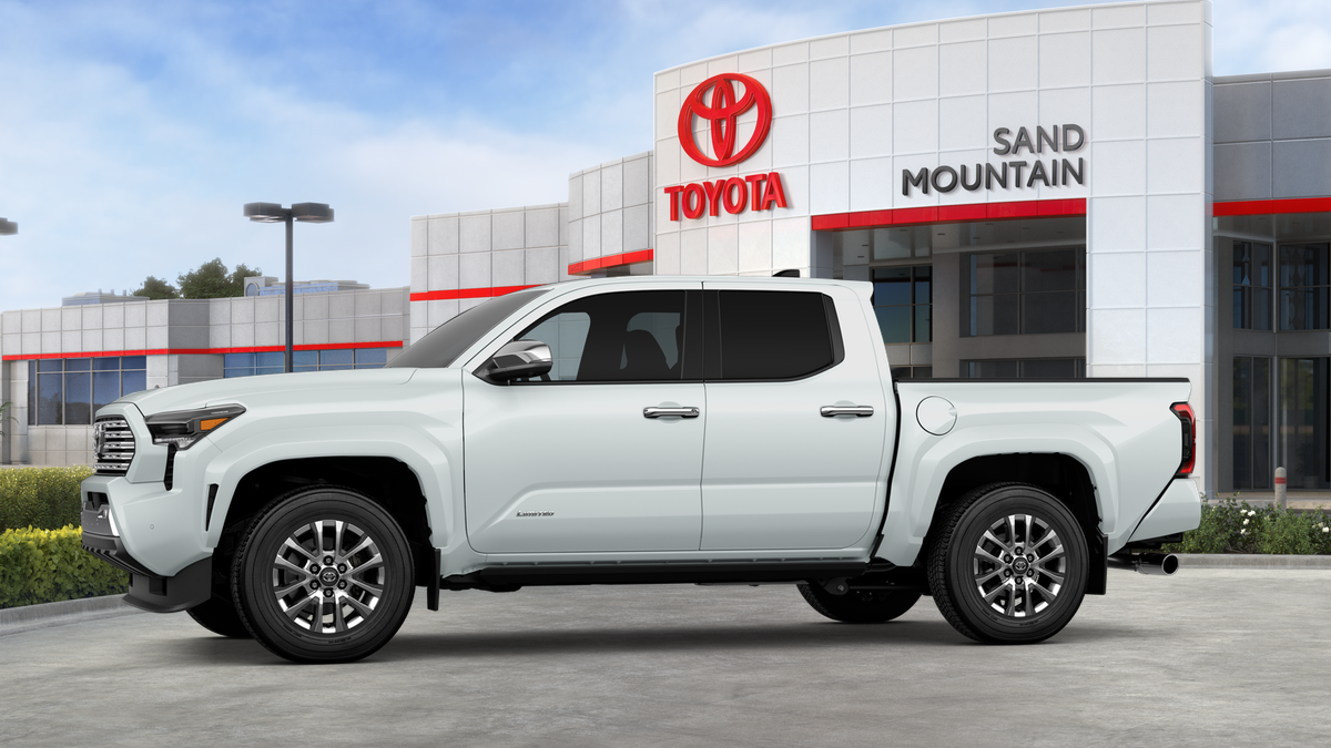 New 2026 Wind Chill Pearl <sup>1</sup> Toyota  Limited image 27