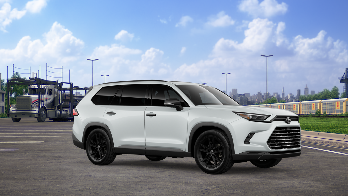 2026 Toyota Highlander Hybrid photo 4