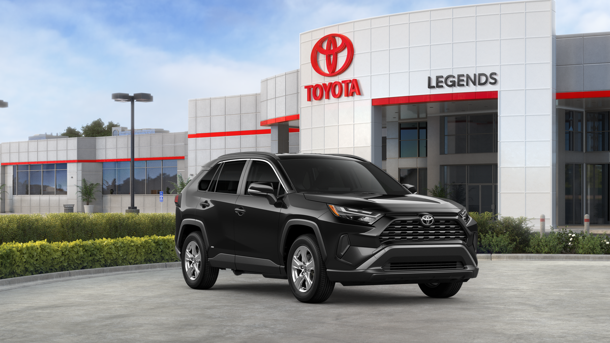 2025 Toyota RAV4 Hybrid XLE photo 8