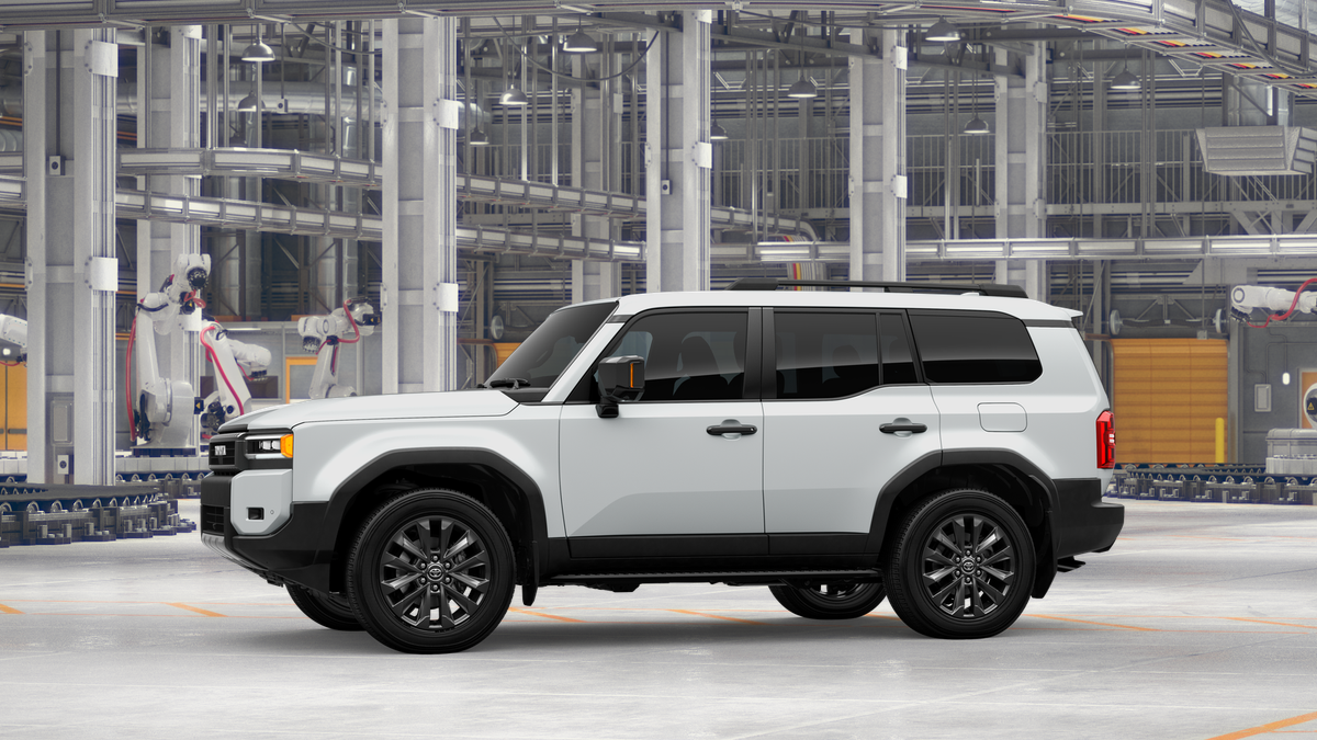 2025 Toyota Land Cruiser photo 4