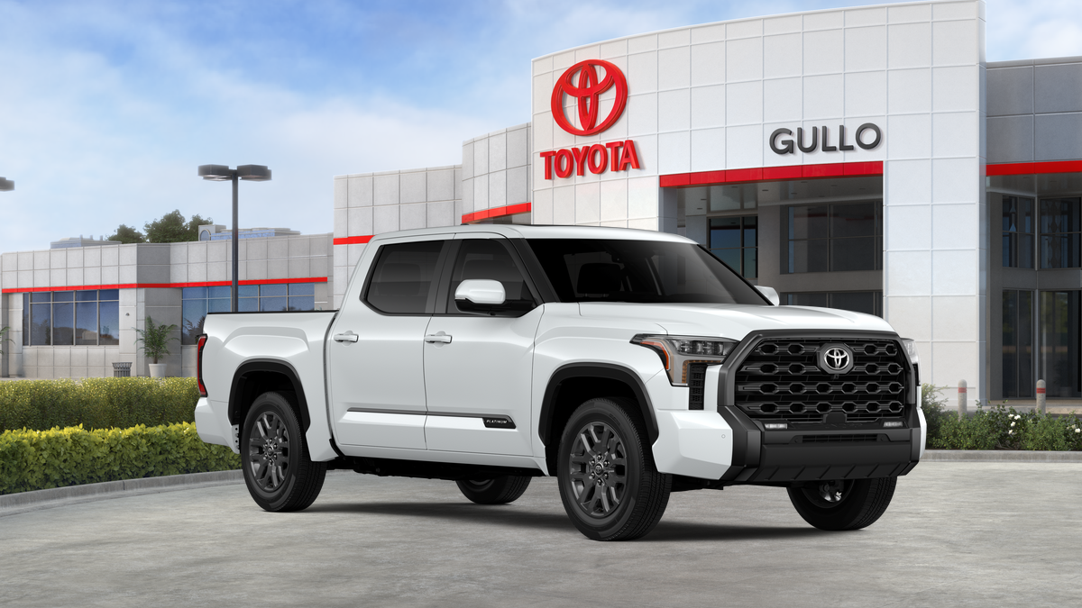 New 2026 Wind Chill Pearl <sup>1</sup> Toyota  Platinum image 32