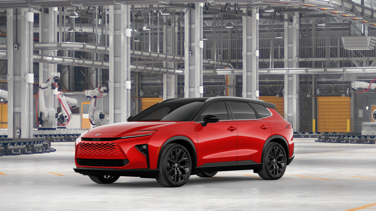 2026 Toyota Crown Signia Limited photo 2