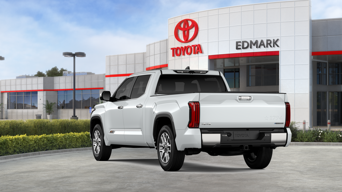 New 2026 Wind Chill Pearl <sup>1</sup> Toyota Tundra 1794 Edition image 29