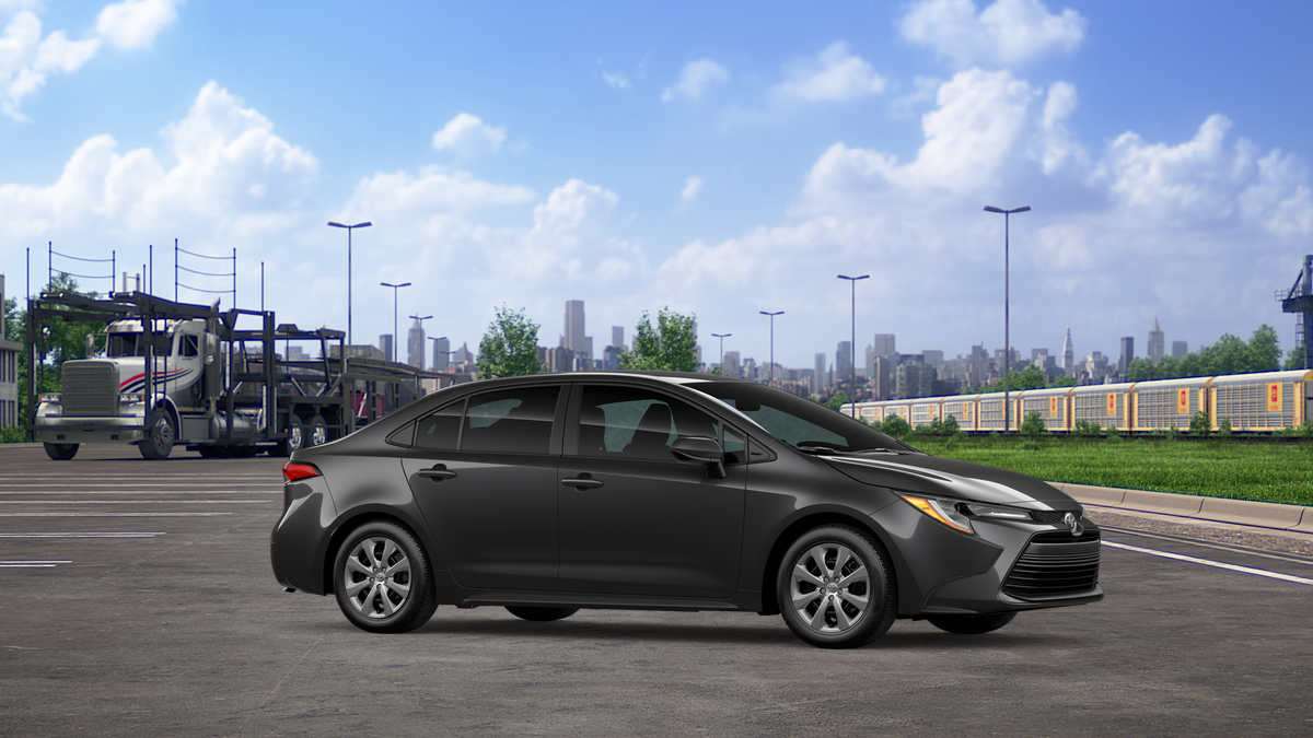 2026 Toyota Corolla LE photo 13