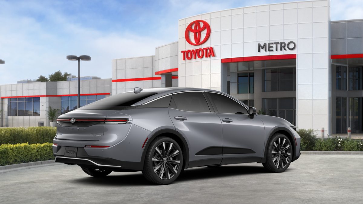 New 2026 Heavy Metal <sup>1</sup> Toyota  Platinum image 12