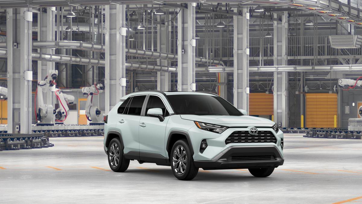 2025 Toyota RAV4 Hybrid XLE Premium photo 14