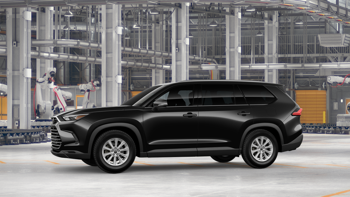 2026 Toyota Grand Highlander XLE photo 3