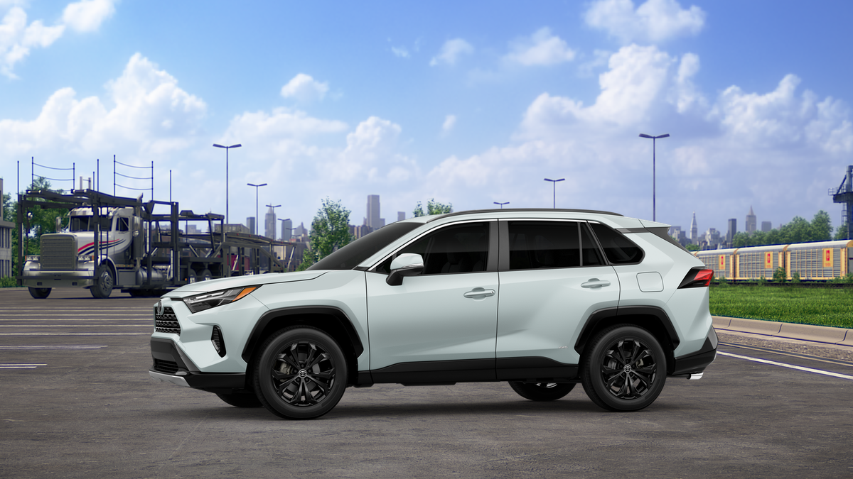 2025 Toyota RAV4 Hybrid SE photo 3