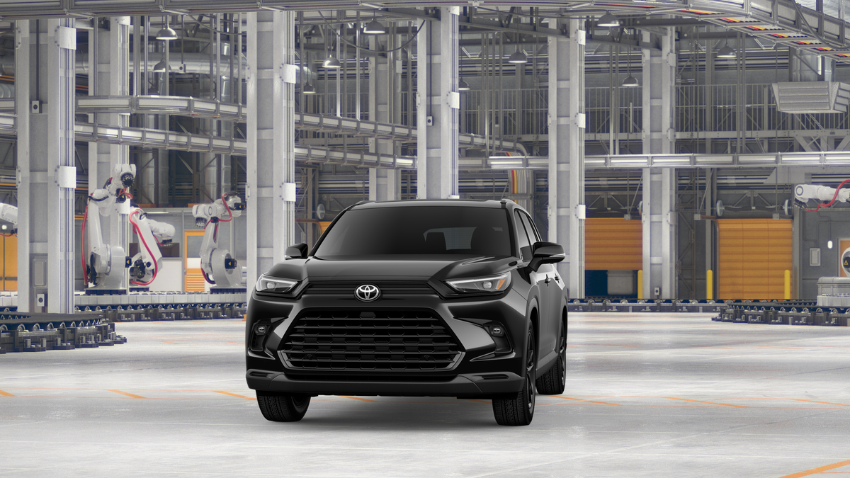 2026 Toyota Highlander Hybrid photo 15