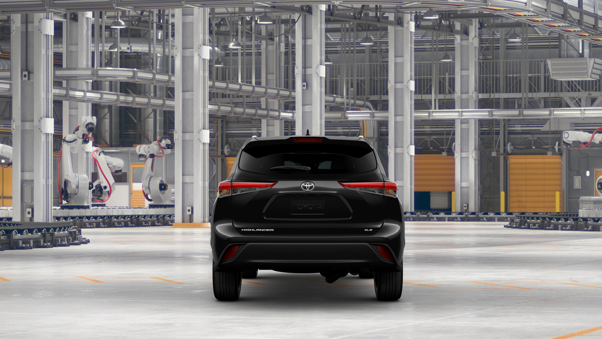 2025 Toyota Highlander XLE photo 9