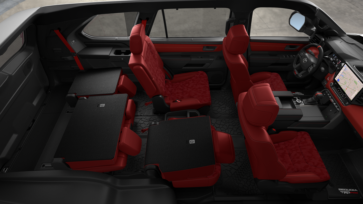 2025 Toyota Sequoia TRD Pro photo 25