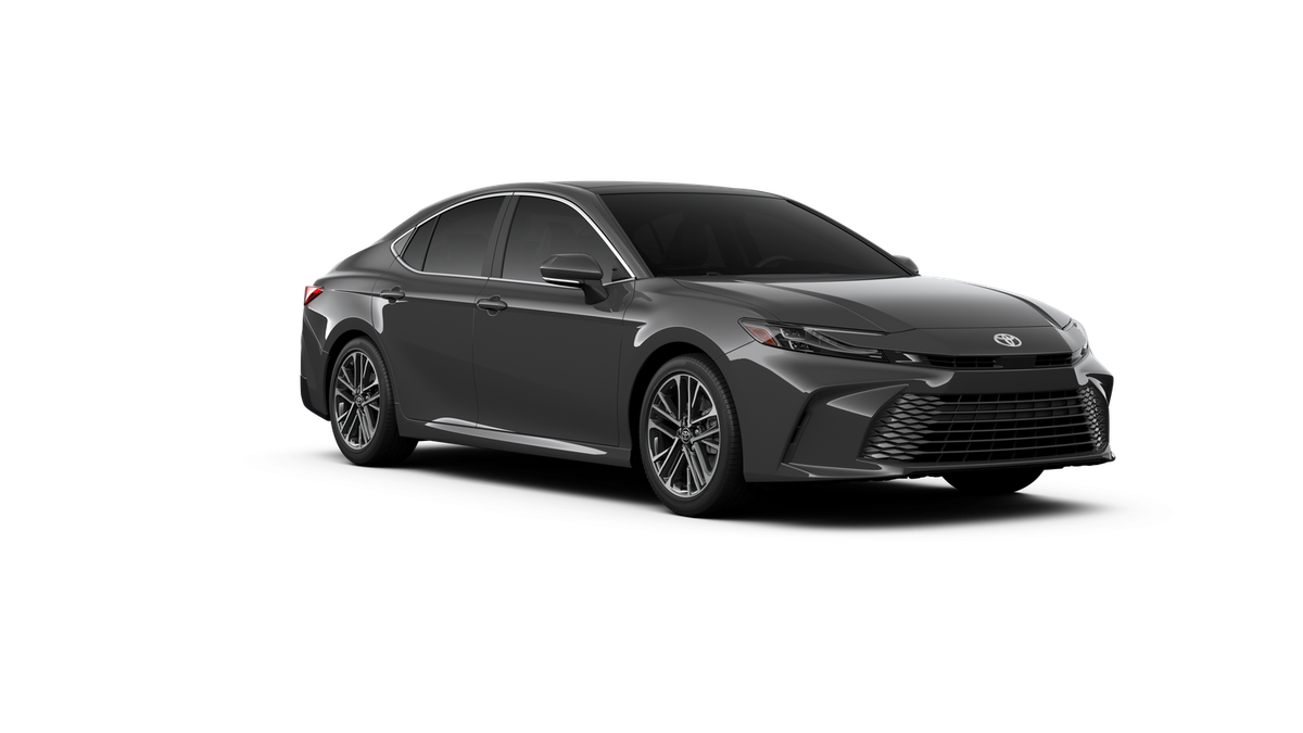 2025 Toyota Camry XLE photo 18