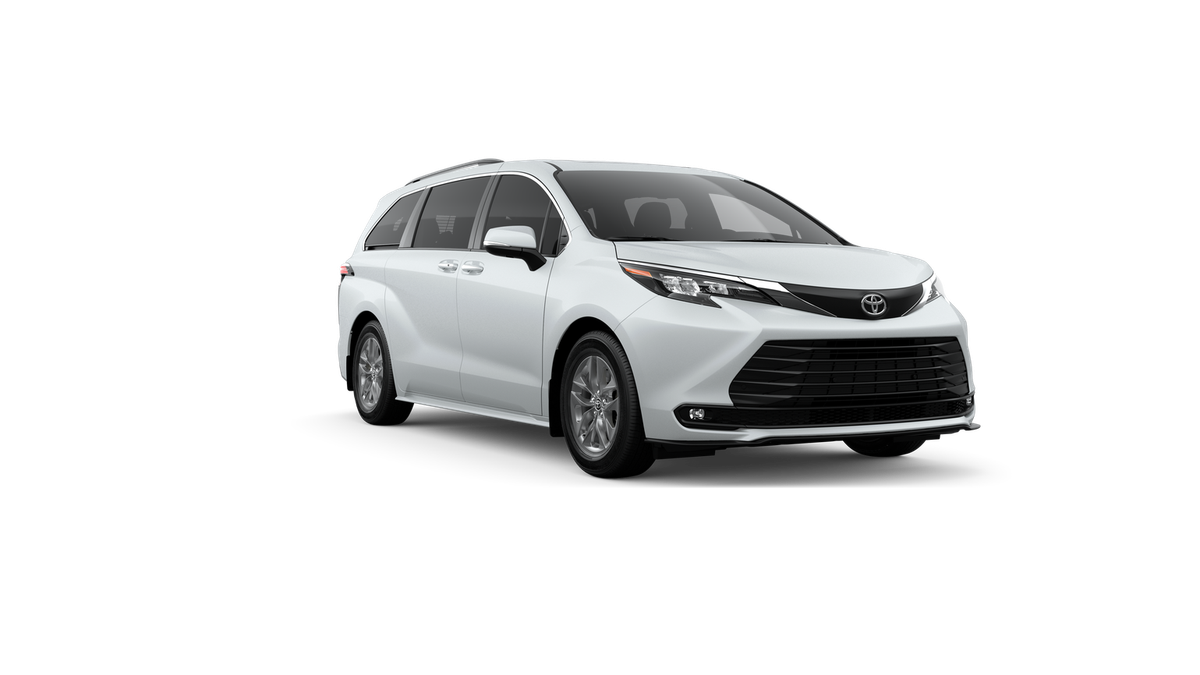 New 2026 Wind Chill Pearl <sup>1</sup> Toyota  XLE image 17