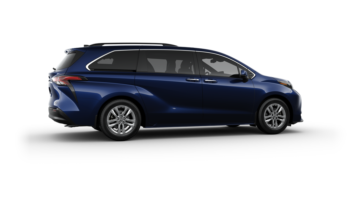 2025 Toyota Sienna XLE photo 27