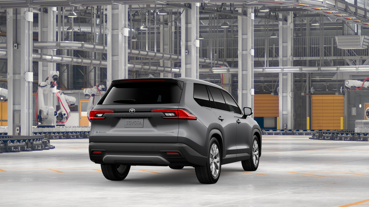2026 Toyota Highlander Hybrid Limited photo 7