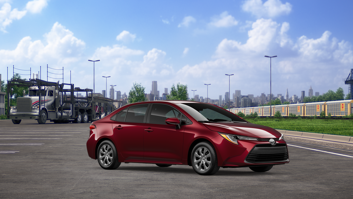 2026 Toyota Corolla LE photo 13