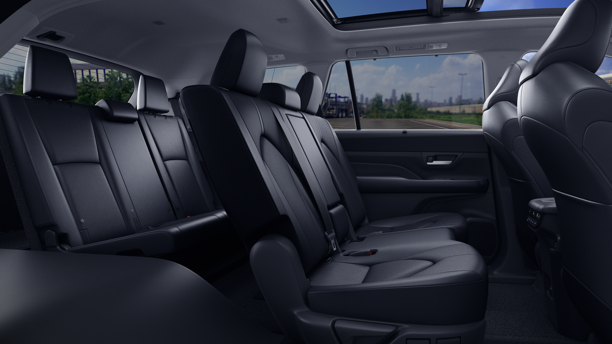 2026 Toyota Highlander Hybrid Limited photo 21