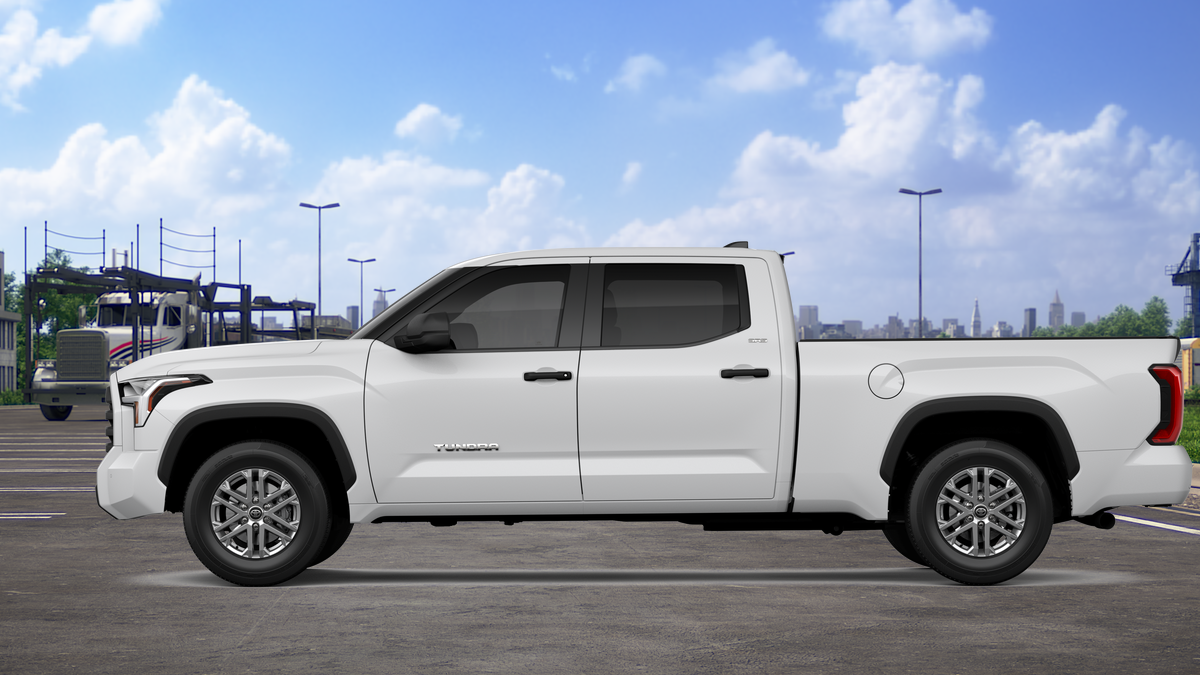 2026 Toyota Tundra SR5 CrewMax photo 4