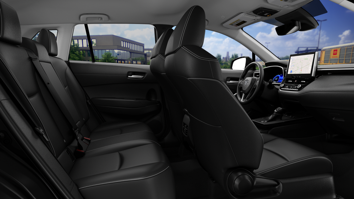 2026 Toyota Corolla Cross XLE photo 16