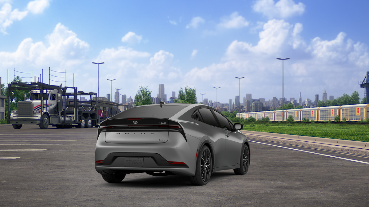 2026 Toyota Prius XLE photo 9