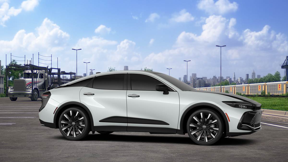 2026 Toyota Crown Platinum photo 13