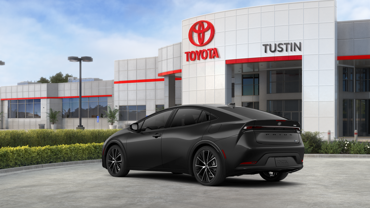 2026 Toyota Prius XLE photo 4