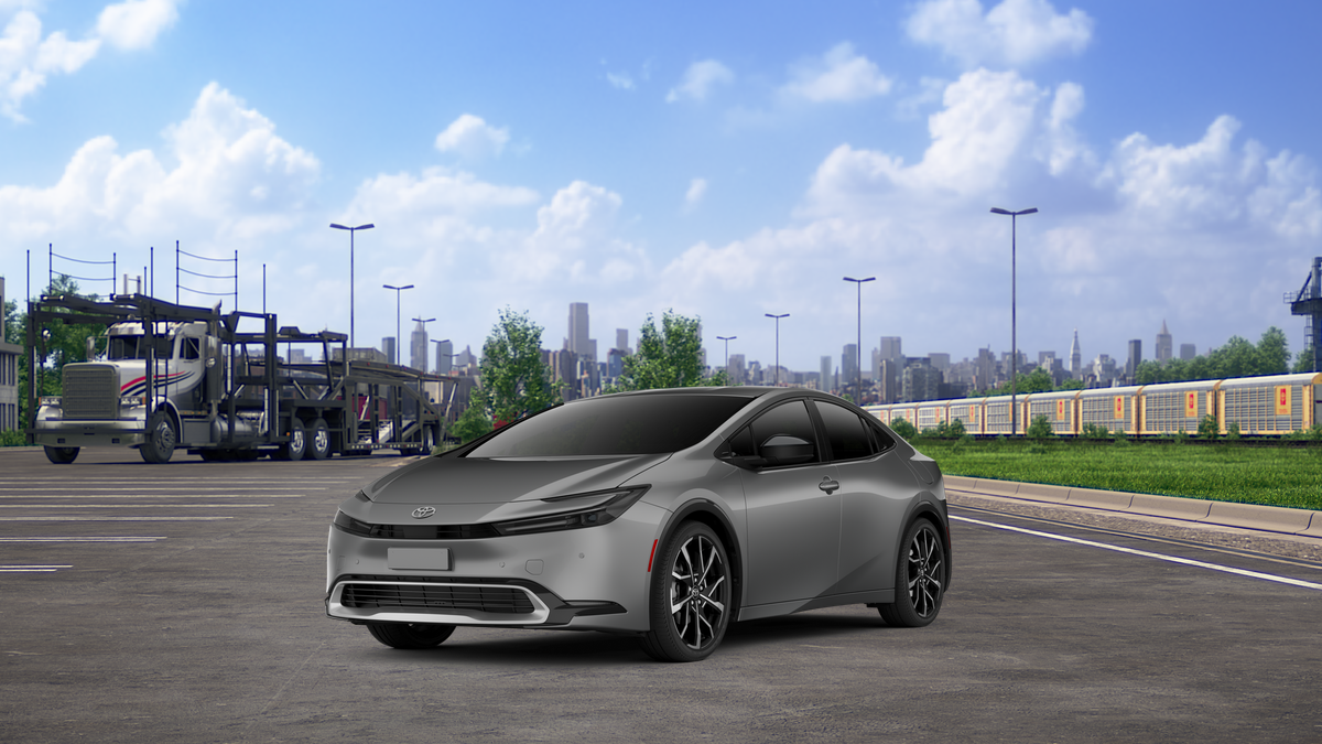 2026 Toyota Prius XSE's photo