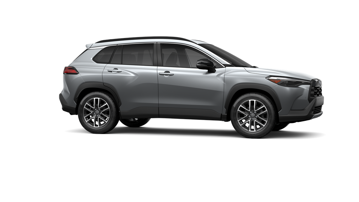 2026 Toyota Corolla Cross XLE photo 14