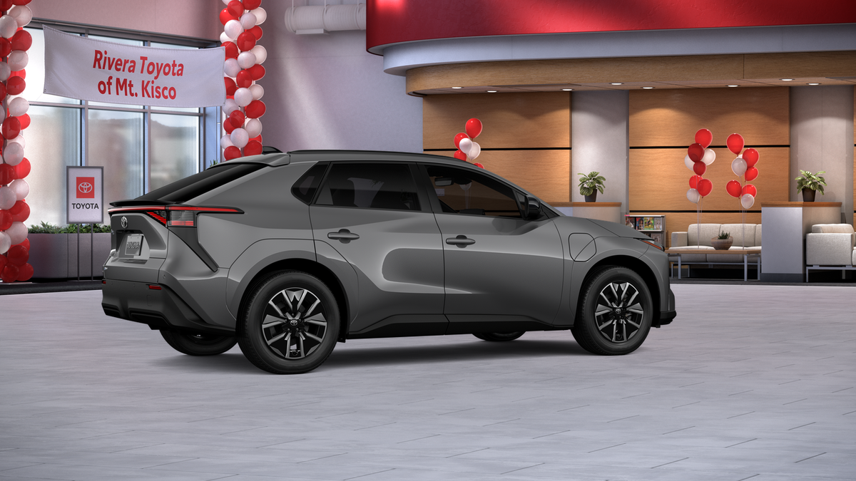 2026 Toyota bZ XLE - Photo 13