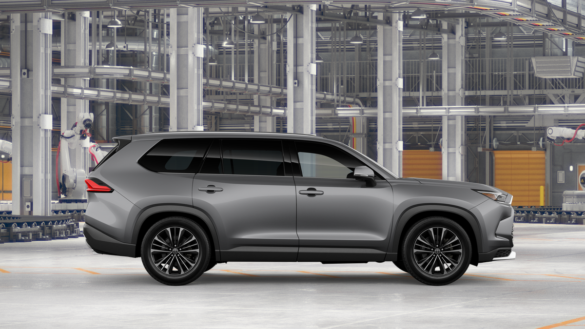 2026 Toyota Grand Highlander Hybrid MAX Platinum photo 9