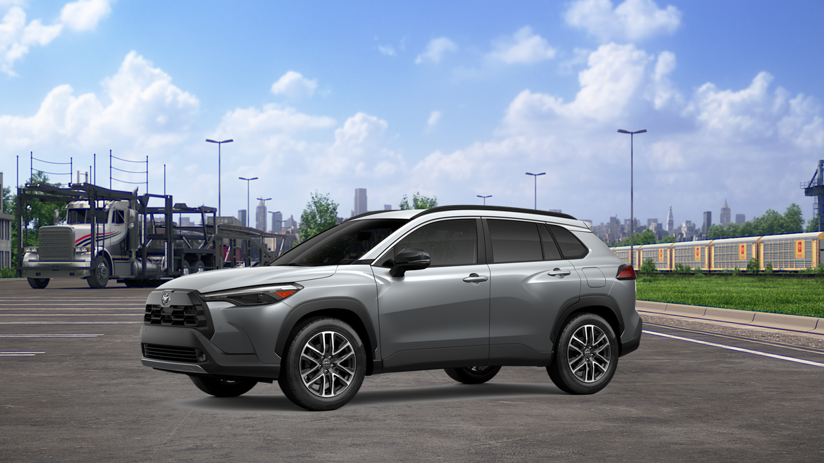 2026 Toyota Corolla Cross XLE photo 4