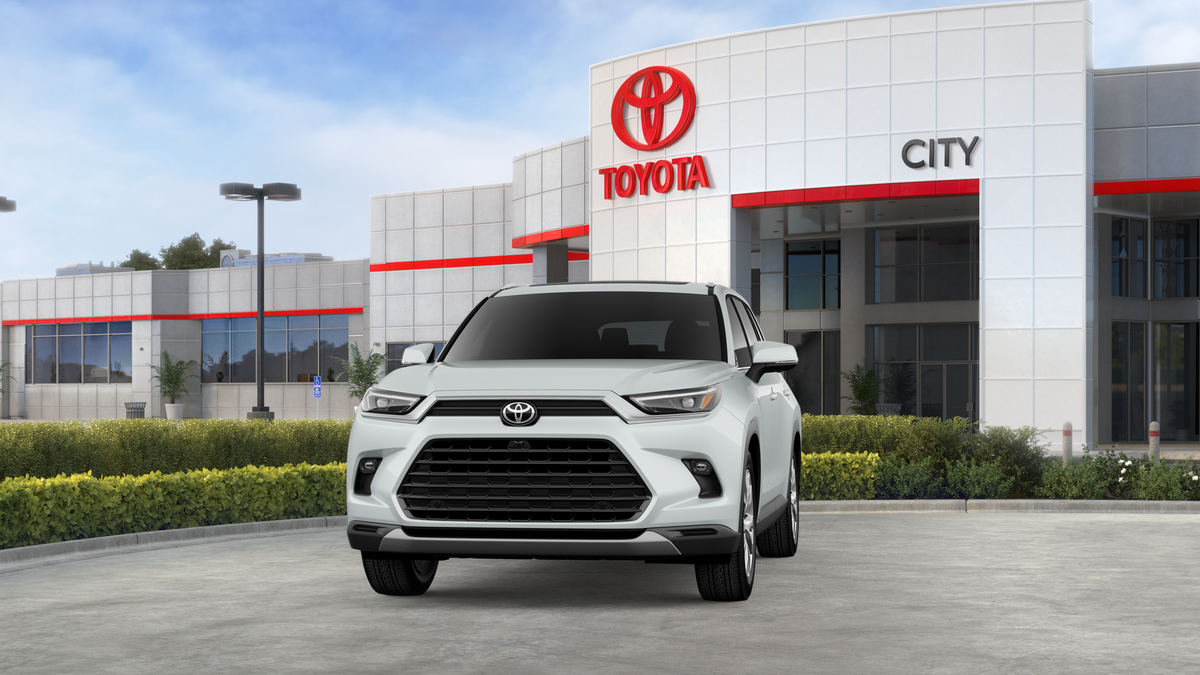 New 2026 Wind Chill Pearl <sup>1</sup> Toyota  Limited image 21